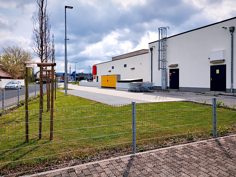 Seitenansicht Einkaufsmarkt